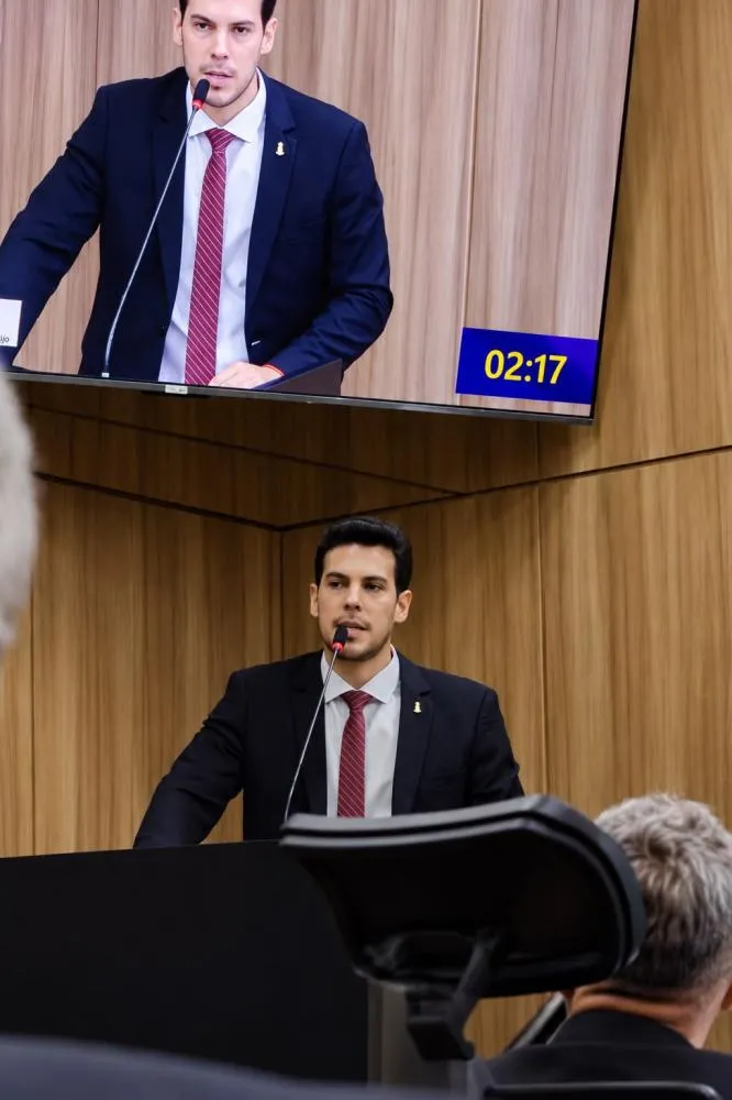 Lei de autoria de Charles da Educação garante prioridade de matrícula para alunos com autismo em VG