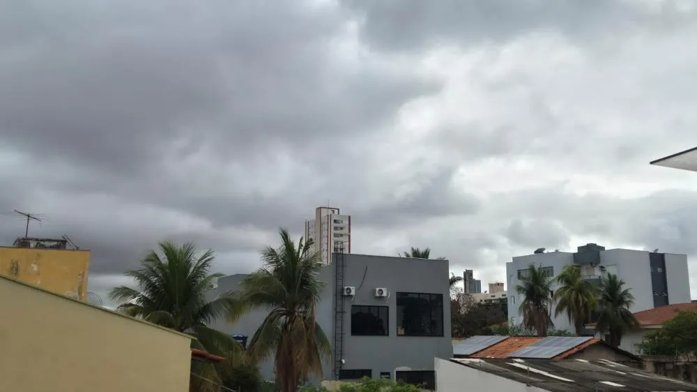 Defesa Civil alerta população sobre risco de tempestade em Rondonópolis