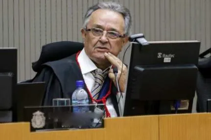 Desembargador se aposenta e abre vaga a membro do MP