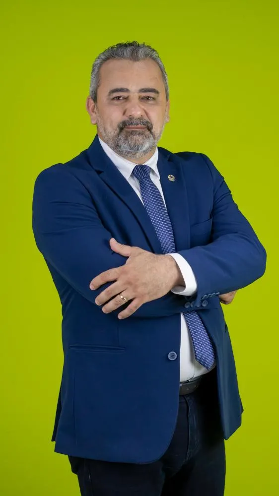 Claudecir Conttreira é assediado por partidos e planeja candidatura a deputado federal em 2026