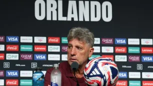 Renato Gaúcho reclama da falta de apelo para comandar a Seleção Brasileira Renato Gaúcho disse que imprensa brasileira não valoriza os técnicos locais, apenas os estrangeiros