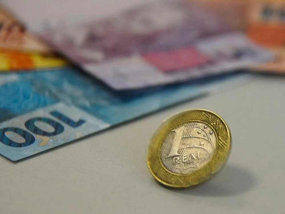 Brasil à beira do colapso fiscal? Confira as perspectivas econômicas para 2026 Dificuldades para o cumprimento da meta fiscal, alerta para alta da dívida pública e os desafios do governo diante de um cenário político instável são os obstáculos principais