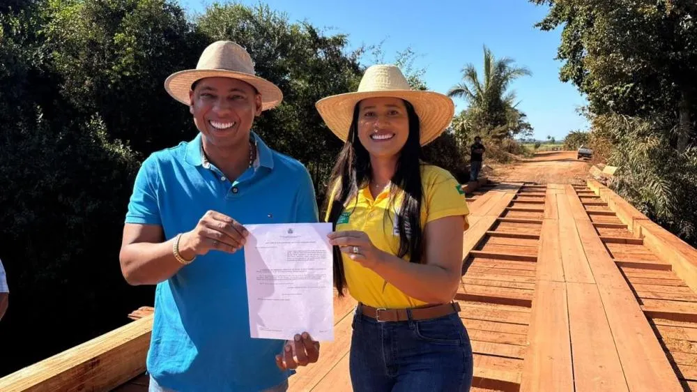 IMPORTANTE CONQUISTA Juca do Guaraná vistoria obra da ponte sobre o rio Bambá e anuncia construção de ponte de concreto em parceria com o Estado