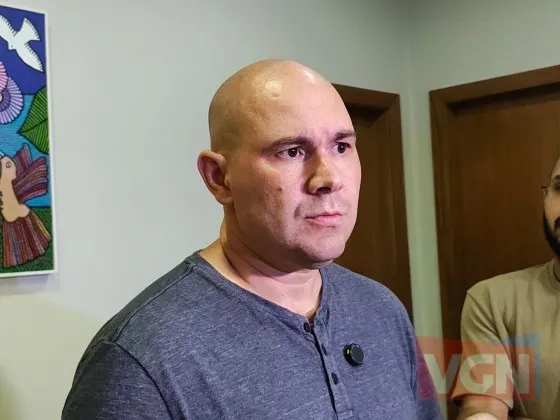 Abilio não descarta terceirização após ameaças de greve na saúde Prefeito disse que qualquer paralisação será tratada como ilegal e que pode contratar empresas privadas