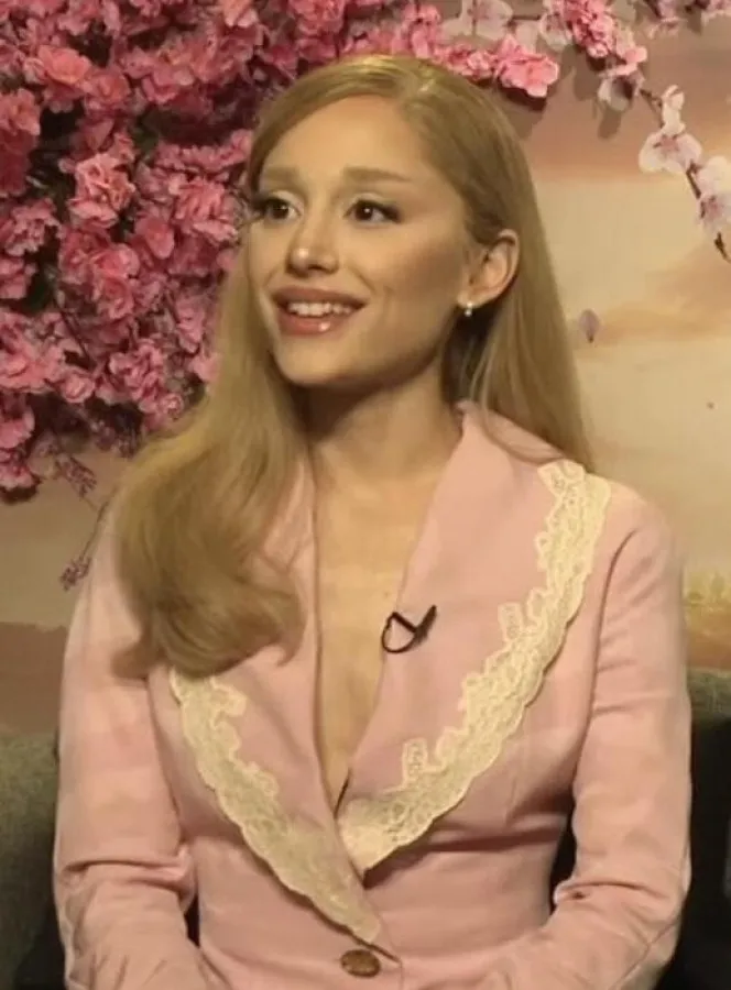 Ariana Grande não virá mais para a premiere de 'Wicked'