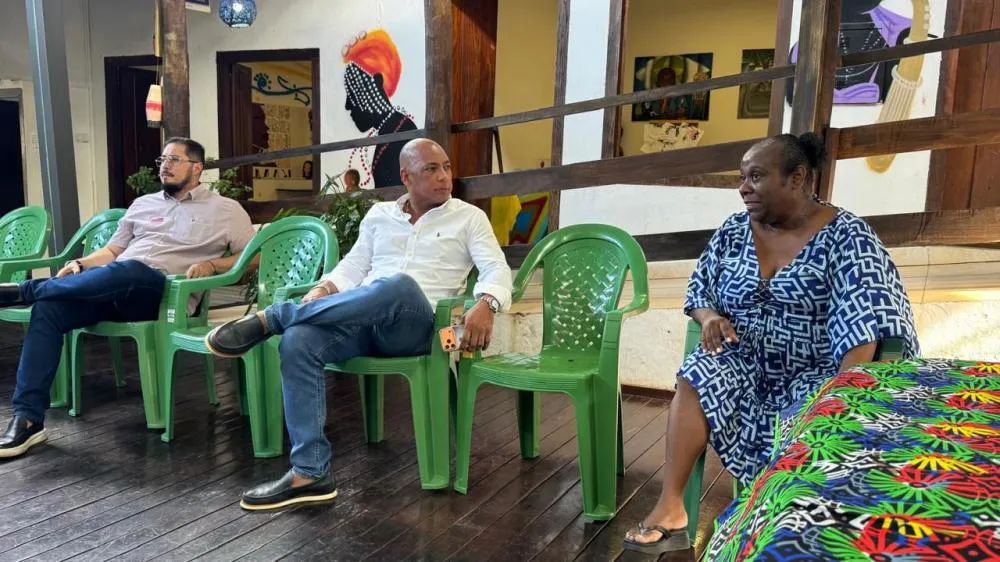 POLÍTICA SOCIAL Juca do Guaraná anuncia destinação de R$ 100 mil à Casa das Pretas e promete ampliar apoio