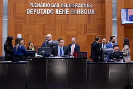 AL oficializa RGA de 4,83% para servidores, mas vai discuti novas regras para revisão