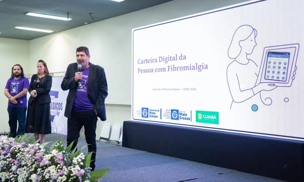 Dr. João surpreende no 1º Encontro de Fibromiálgicos e anuncia implantação da carteira digital em MT
