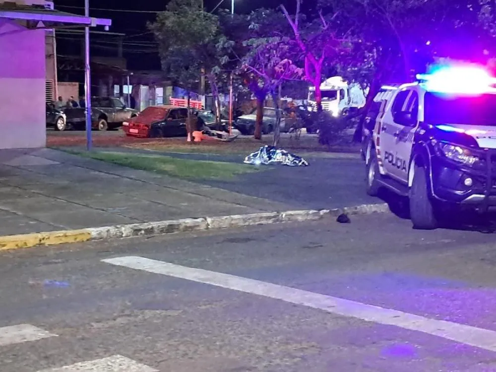 Homem atropela mulher, foge e comete suicídio em rua de MT