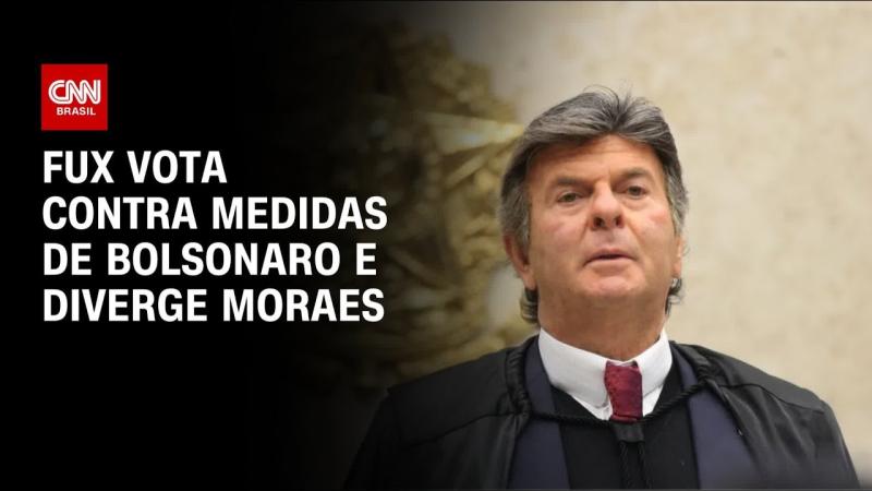 Fux diverge de Moraes e vota contra cautelares impostas a Bolsonaro Com voto do ministro, julgamento da Primeira Turma ficou com 4 votos a 1 para referendar a decisão do relator contra ex-presidente